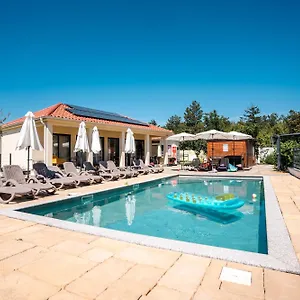 Appartement Vsg - Relaxing Apartments, 200m From The Sea, With Pool, Sauna & Jacuzzi