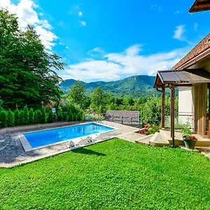  Vakantiehuis Bozica By Interhome