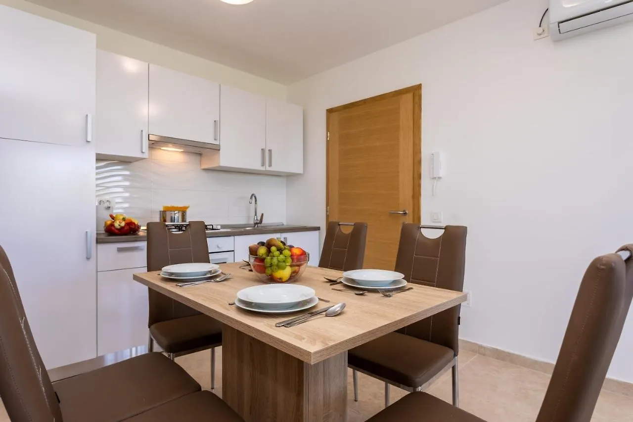 Apartment Villa Neda Malinska